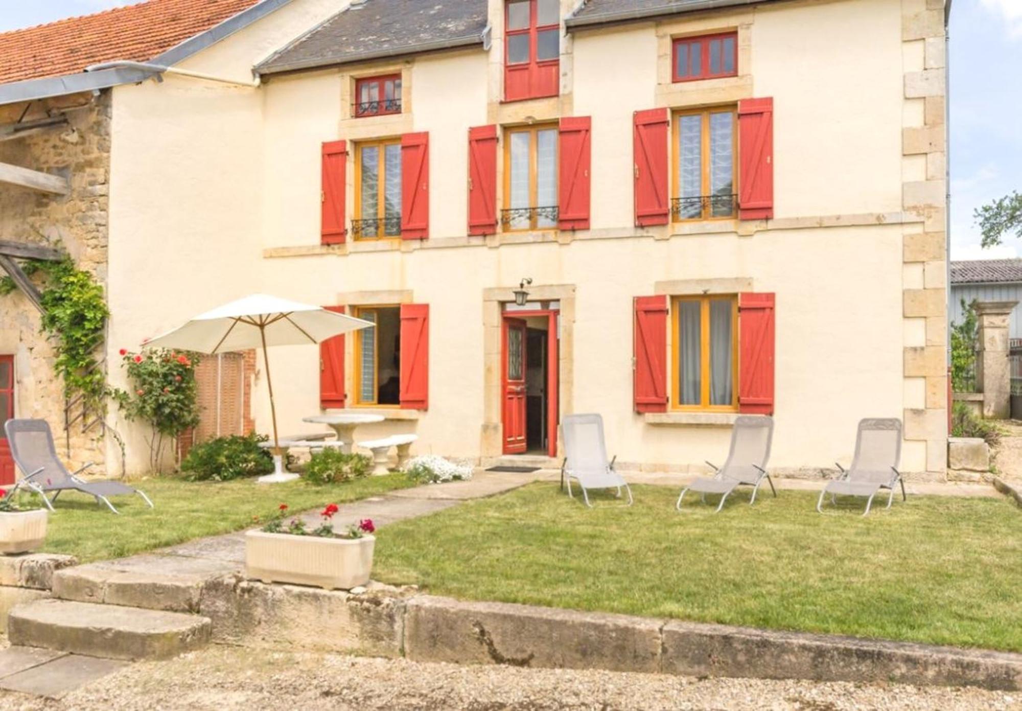 Maison Chaleureuse A Eringes Avec Jardin Et Parking Inclus Exterior foto