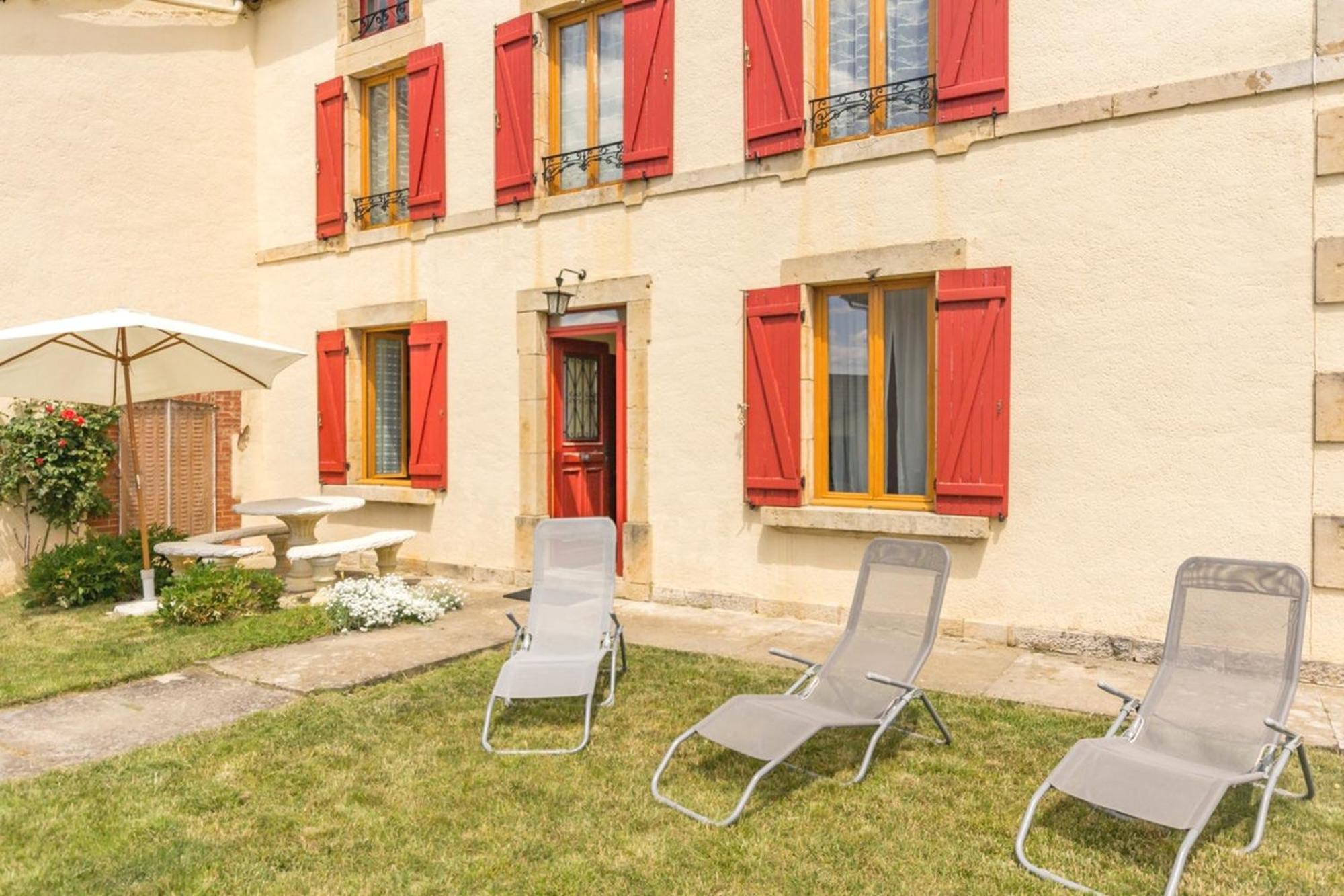 Maison Chaleureuse A Eringes Avec Jardin Et Parking Inclus Exterior foto